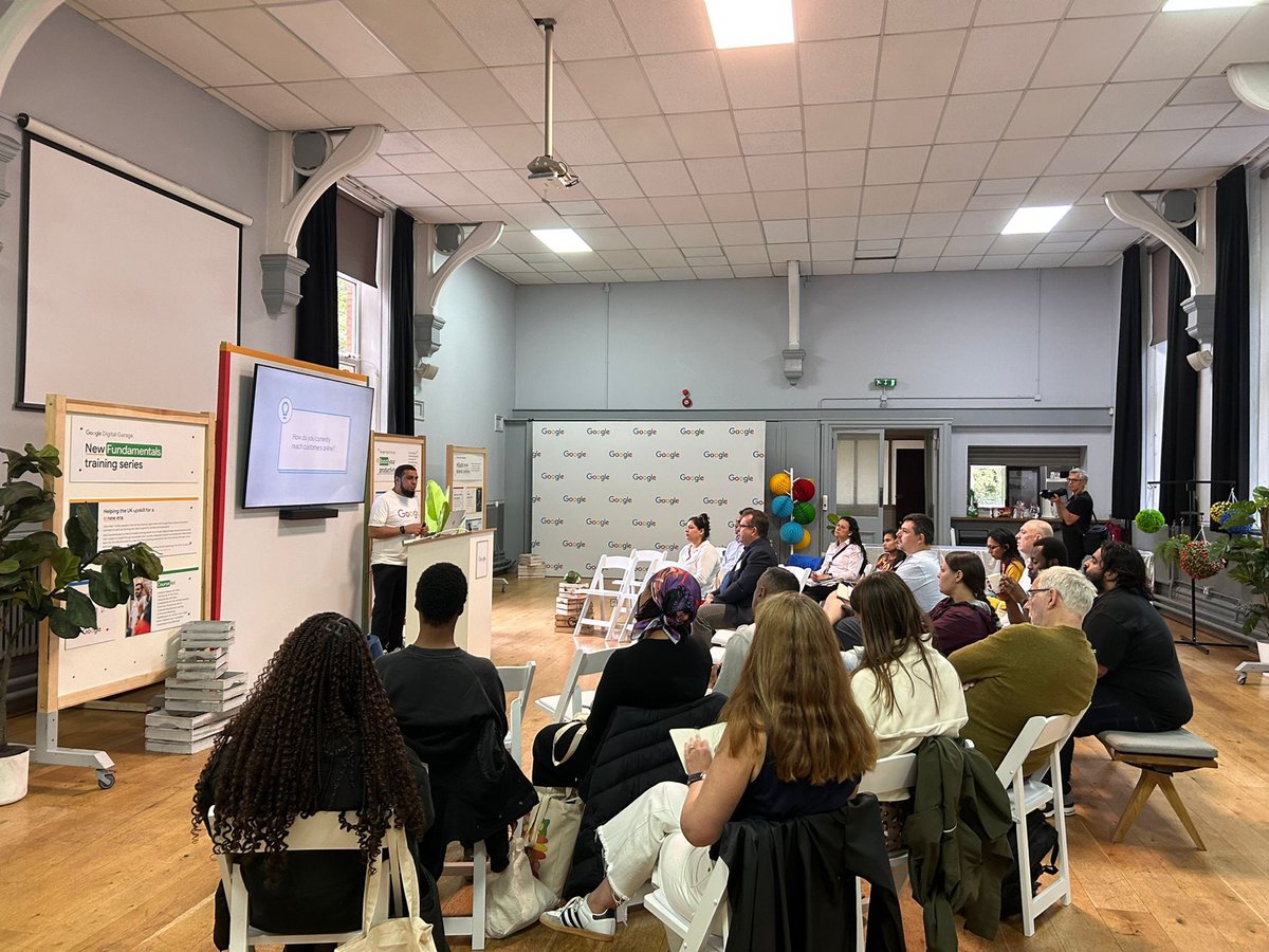 e_nation's tweet image. A round-up of #GoogleDigitalGarage events this week! 🙌

⭐️ @GeraldJonesLAB joined entrepreneurs in Merthyr Tydfil
⭐️ A room full of business owners eager to learn in Gower
⭐️ Great turnout in Mitcham and Morden

Boost your digital skills with Google ⤵️

ow.ly/tzFF50SAyf3