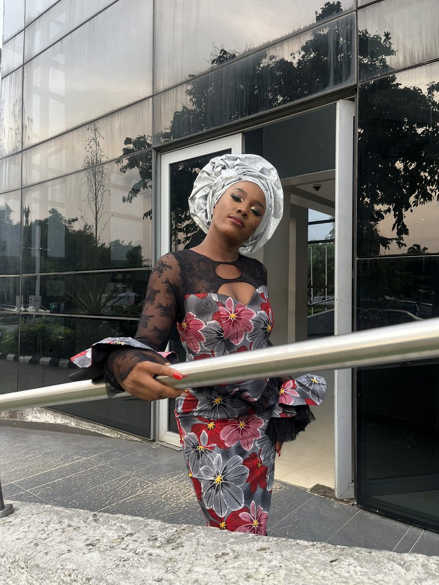 Iretomiwa__'s tweet image. Day 5: Owambe🧏🏼‍♀️🤝

#fyw #Finalyearweek