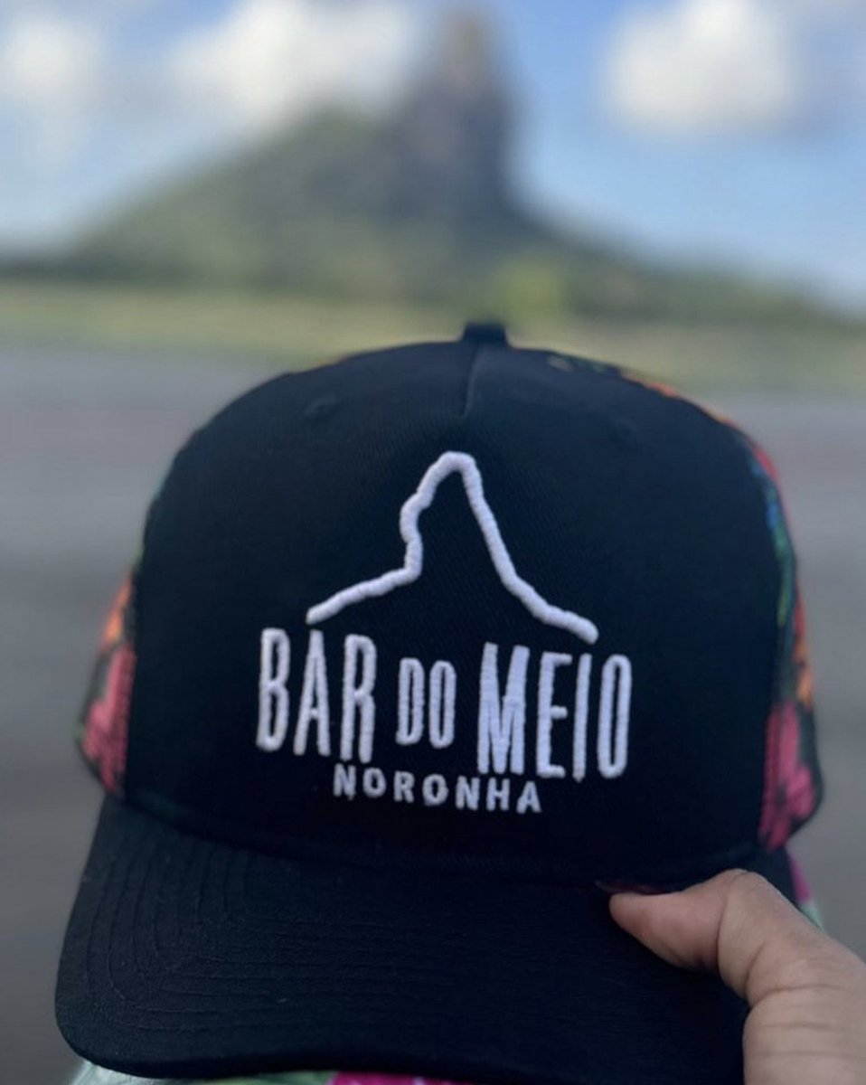 bardomeio_'s tweet photo. vendas no local 🌸 🧢 💚

registro @isabellathaisa2014
#bonebardomeionoronha #BM #morrodopico #praiadaconceicao https://t.co/6vvNghoRLM