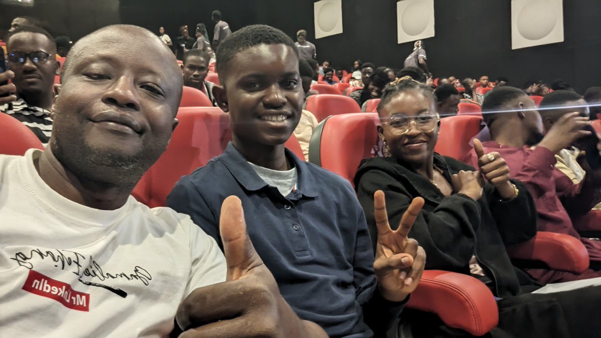 RebaseCodeCamp's tweet image. It's #AWSCommunityDay and #RebaseCodeCamp is represented.
We're gathered at Canal Olympia to learn, share, and connect.
#Rebase #AWS #AWSCommunityDay #awscommunitydaycmr #awsusergroups #awsusergroupscmr