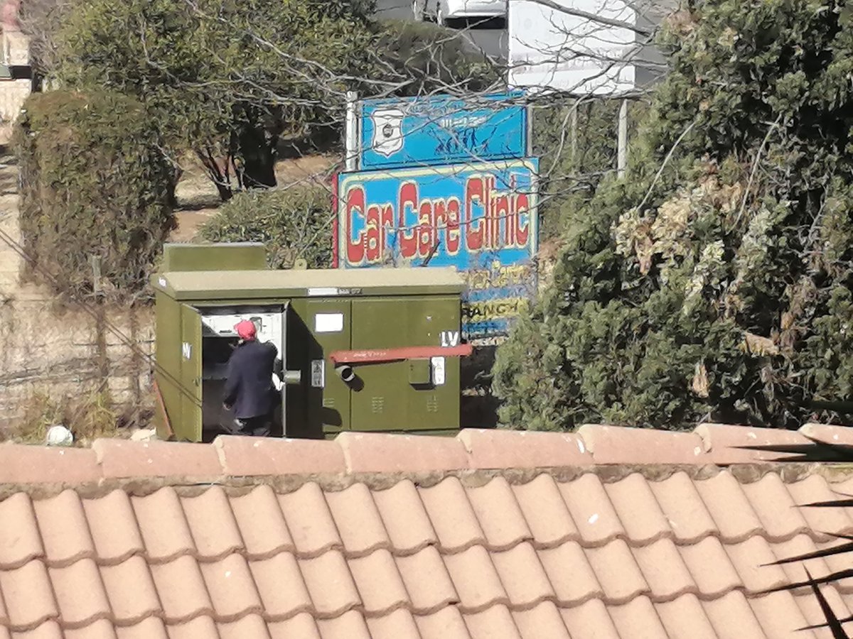 WordThaRebel's tweet photo. @IvanSco91621575 @CityPowerJhb They are on site working on it https://t.co/0kA9ApnxMf