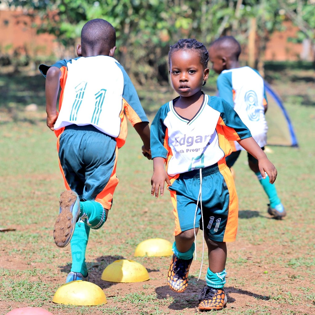 EdgarsYouth's tweet photo. Session well-done. 
🏟️Comboni Missionaries Kyaliwajjala 

#PlayProfessionally 
#WeekendSoccer https://t.co/mKjzIMpWue