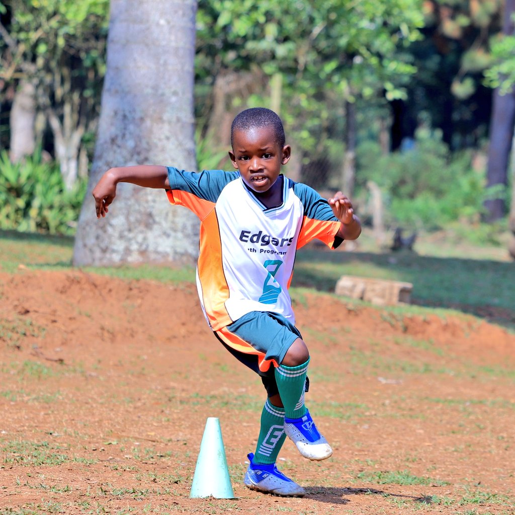EdgarsYouth's tweet photo. Session well-done. 
🏟️Comboni Missionaries Kyaliwajjala 

#PlayProfessionally 
#WeekendSoccer https://t.co/mKjzIMpWue