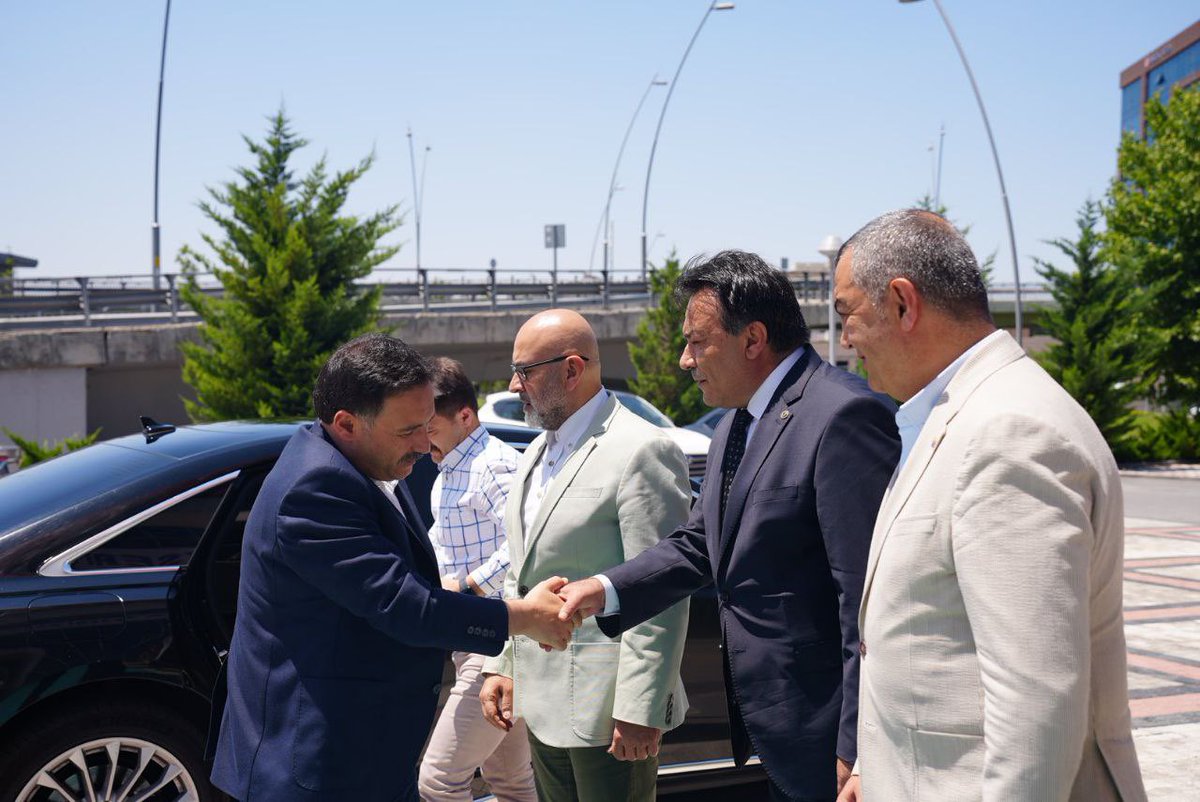 Valimiz Sn. Gökmen Çiçek, Milletvekilimiz M.Cahid Cıngı, Kayseri Sanayi Odası Başkanı Mehmet Büyüksimitci ve İl Milli Eğitim Müdürümüz Bahameddin Karaköse,  İl Milli Eğitim Müdürlüğü ve Sanayi Odası Arasında yapılan Mesleki Eğitim İş Birliği Protokol imza törenine katıldı.