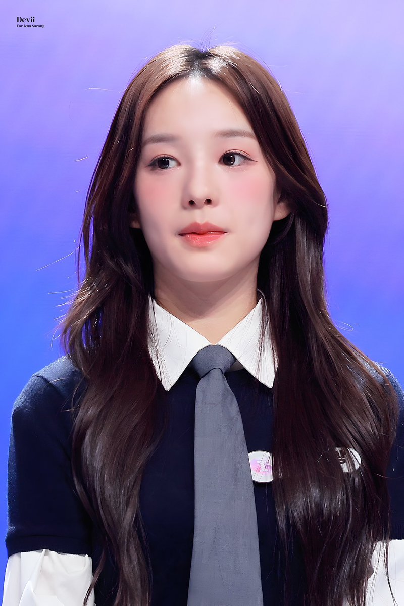 picsarang's tweet photo. a living barbie-doll

#izna #이즈나 #ryusarang #유사랑 https://t.co/4gfEY72x4j