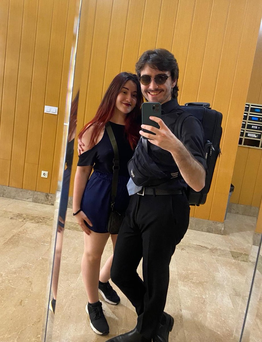celiaspilots's tweet photo. como no le tengo miedo al éxito, tengo al novio más guapo del mundo 😌❤️ https://t.co/cznLrC2G4V