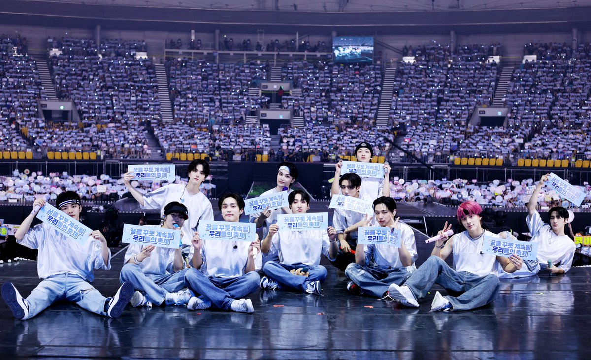 IST_THEBOYZ's tweet photo. [📸] THE BOYZ WORLD TOUR : ZENERATION Ⅱ DAY 2 완료 ♾ 꿈을 꾸듯 계속될 더보이즈와 더비들의 축제💙 더비와 함께해서 너무나 행복한 하루였습니다🥰

#THEBOYZ #더보이즈
#ZENERATION2 https://t.co/XzeFTqHXVt