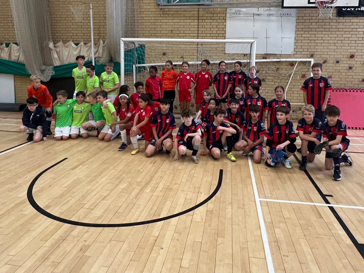 Fantastic morning of mixed futssl with the u11s, u12 girls, Whitton and Genesis - some great futsal on display. <a href="/KPRGirls/">KPR Girls</a> <a href="/KPRfootballclub/">kewparkrangersfc</a> <a href="/GenesisFutsal/">Genesis Futsal Club 🔴⚪️</a> #futsal