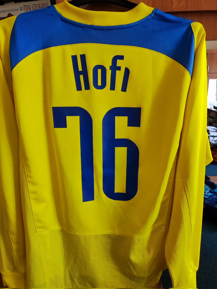hofigabor76's tweet photo. #esbringa Elővettem a nyerő sárga mezem! 😎✌️( 2006-os NB1-es REAC mez) Üdvözlettel Rákospalotáról! 💛💙🚴🇨🇵 https://t.co/Q6j7woby8L