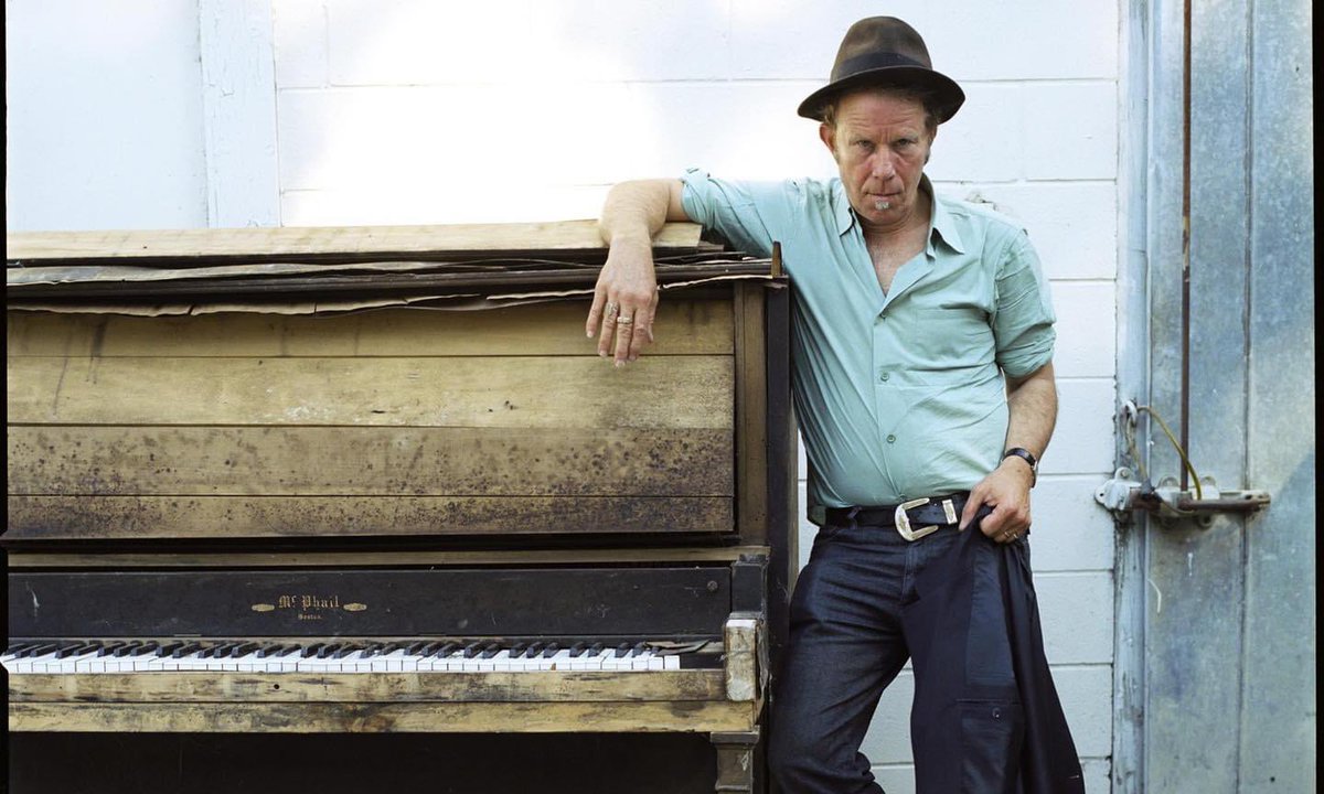 “A gentleman is someone who can play 
the accordion, but doesn't.” 

― Tom Waits