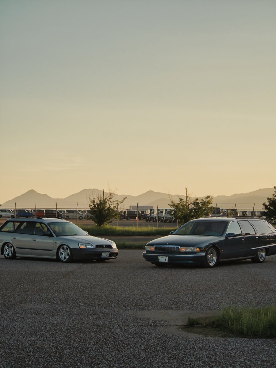 Ce_Legacy's tweet photo. Legacy x Caprice
パチサイドマーカーと本場サイドマーカー

グッカーズもいいけどフォレスター純正もかっこいいレガシィ
何もかもバカデカくてTheUSなカプリス

やっぱりワゴンがええなぁ

できればカプリスでトレーラー牽いてレガシィ運びたい https://t.co/n9e0EQS72z