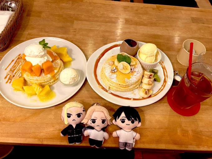 初持ち込みでボロボロになった後のヤケパンケーキ。なお完食した 