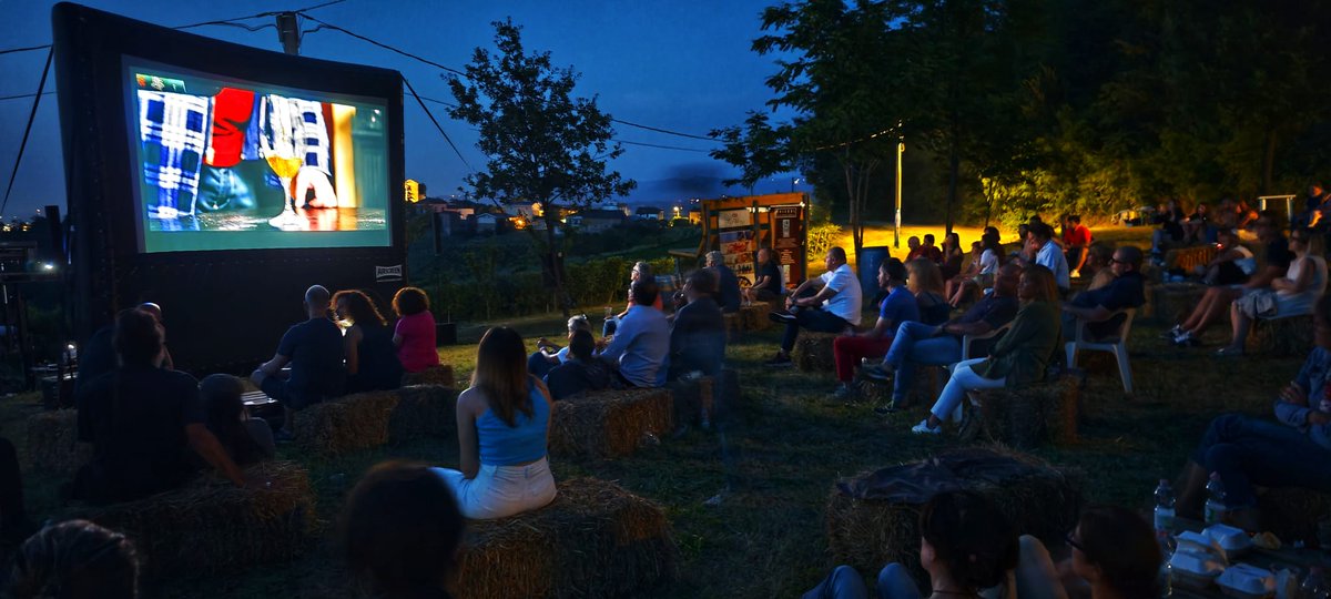 Screening in the vineyard.  San Timorasso a documentary about Derthona Wine and Colli Tortonesi