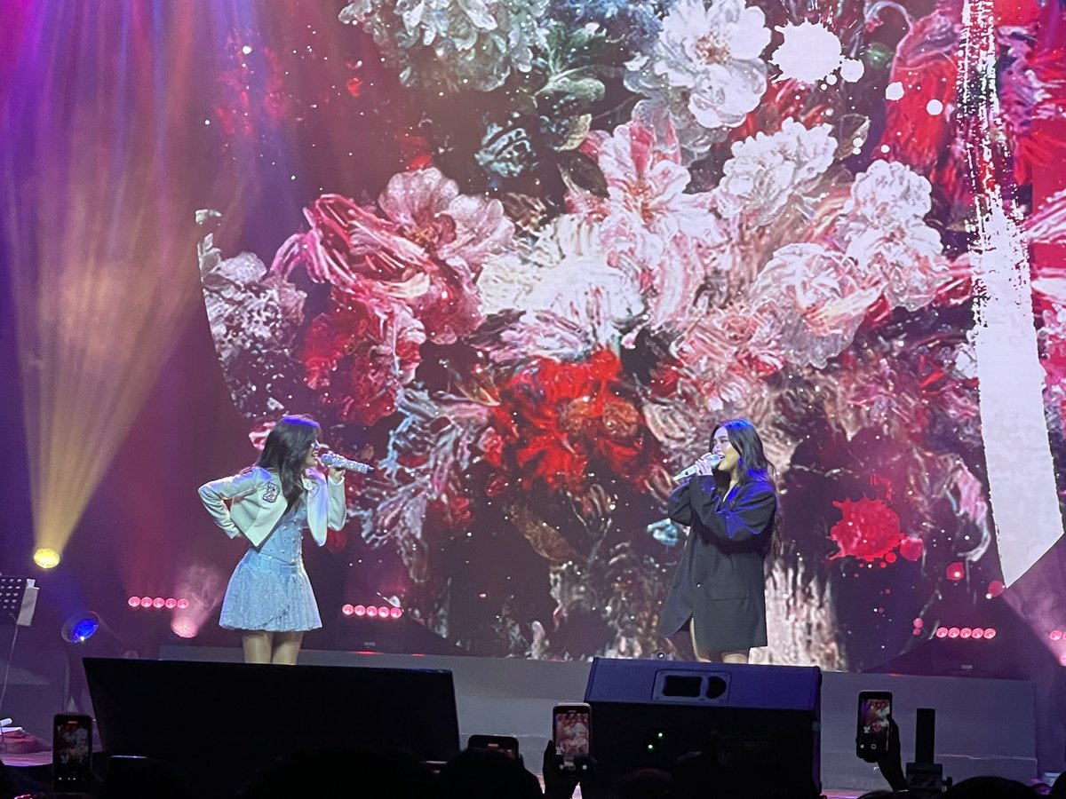 ptrshrgdn's tweet photo. FROM YOUTUBE COVER TO THE THEATER STAGE WITH MOIRAAAA 🥹💗

#BELIEVETheBirthdayConcert 
#BELIEVETheConcert 
#BelleMariano https://t.co/Kc8fnN58nJ