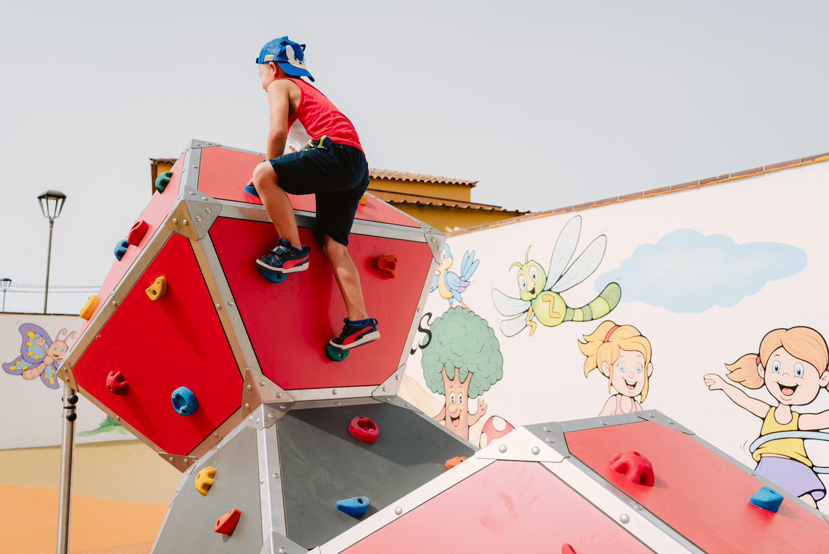 ¡Felicidad! Creando más espacios para el disfrute de toda la familia. Nueva zona de ocio en el pequeño caserío de Las Abiertas de Icod de los Vinos.

La satisfacción del trabajo bien hecho. ¡A disfrutarlo y cuidarlo! #IcodSeMueve