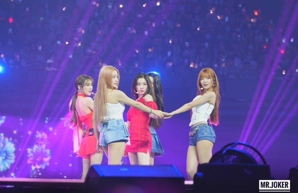 johnker17's tweet photo. 2407013 RedVelvet K-MEGA CONCERT in Kaohsiung
[HD]Preview
@RVsmtown 
#RedVelvet 
#레드벨벳
#Irene #Seulgi #Wendy #Yeri #Joy https://t.co/0geVxPrfpE