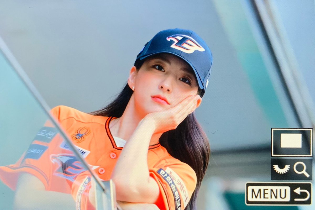 dazzlingcolor's tweet photo. 240713 🧡🧡
#손주연 #은서 #EUNSEO #우주소녀 https://t.co/MZ3z0byuik