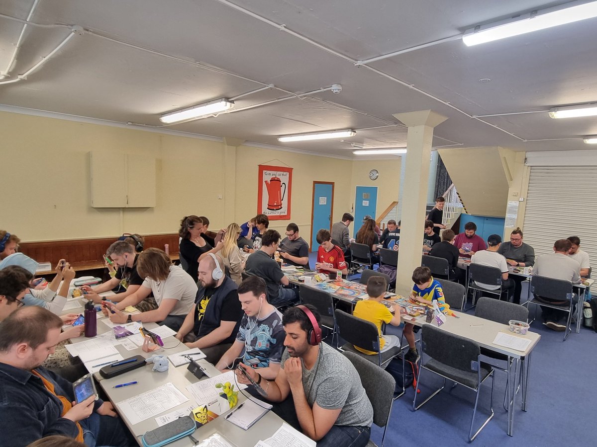 StephenLKent's tweet photo. 🥳🥳 24 TCG and 12 VG players for our first League Cup of the season here at Community Wise, Eastbourne!

Huge thanks to @theteamparris and judge debutant Alex for helping out today 👏👏

#playpokemon #thankyourjudge https://t.co/JogGiE4to1
