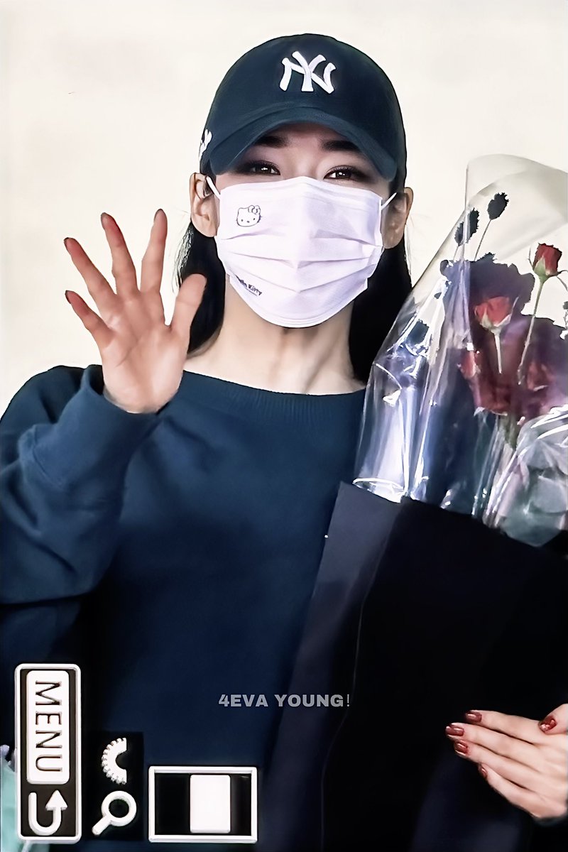 4EVAYOUNG801's tweet photo. 240713 👸💐 #티파니 #티파니영 #Tiffany #TiffanyYoung https://t.co/DhFsBzpjLM