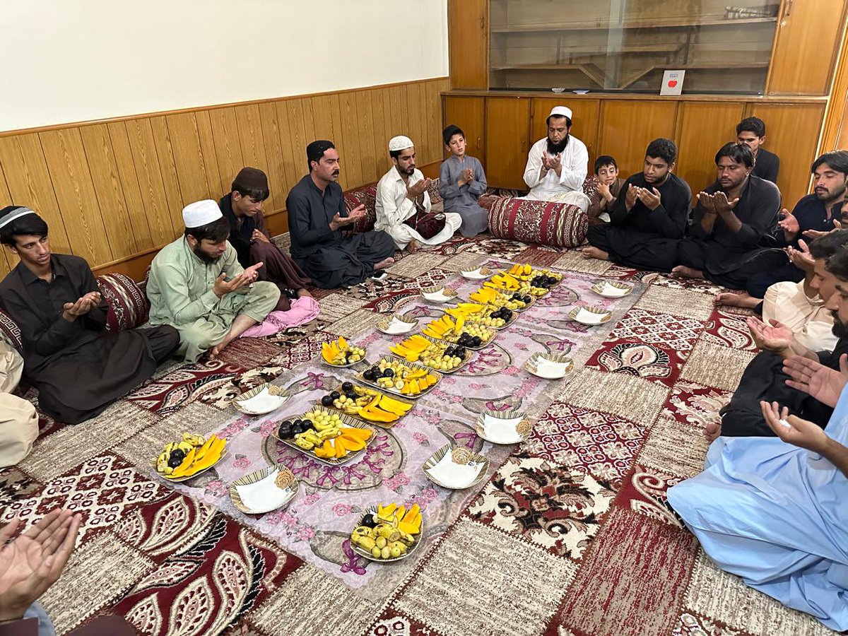 JamalRaisani's tweet photo. آج میرے والد شہید سراج خان رئیسانی کی برسی پورے پاکستان میں عزت و احترام سے منائی گئی، محرم الحرام کی وجہ سے تقریبات کے سلسلے میں قرآن خوانی کا اہتمام کیا گیا اور سانحہ درینگڑھ سمیت تمام شہدائے پاکستان کیلئے دعائے خیر کروائی گئی۔ https://t.co/U2rLWSduyV