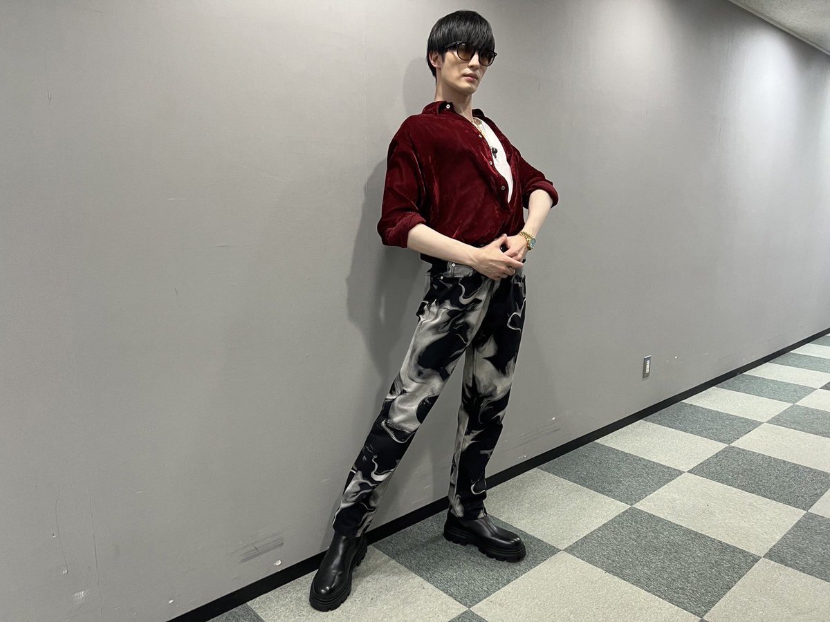 SixTONES_SME's tweet photo. #音楽の日
hopeバンドに #ジェシー が参加し
B'zさんの「ultra soul」をメインボーカルで歌唱しました！🔥

ご覧いただきありがとうございました！

@TBS_ONGAKUNOHI https://t.co/YAWEHAymtN