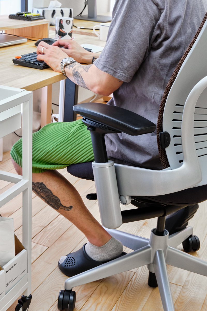 RAN, Ray Masaki
2024

真崎嶺さん <a href="/Ray_Masaki/">Ray Masaki 真崎嶺</a> が率いるRANの新しいオフィスを撮影しました。