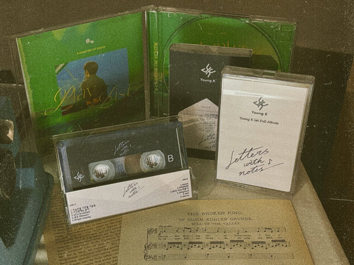 duckfeel_'s tweet photo. 𝒀𝒐𝒖𝒏𝒈 𝑲 - 𝑳𝒆𝒕𝒕𝒆𝒓𝒔 𝒘𝒊𝒕𝒉 𝒏𝒐𝒕𝒆𝒔 Cassette Tape

1st Full Album

#데이식스 #DAY6 #YoungK #영케이 #Letterswithnotes https://t.co/zj3ZCkOXEE
