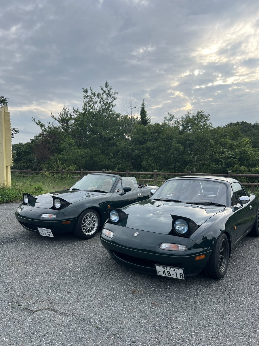 anchobi1377103's tweet photo. 今日はヨマヨイさんの庭、呑吐ダムにロードスターで行ってみたらお友達ができました🧚🏻♀️🧚🏻
#eunosroadster
#naroadster
#miata
#NAロードスター
#呑吐ダム https://t.co/wfomefppGI
