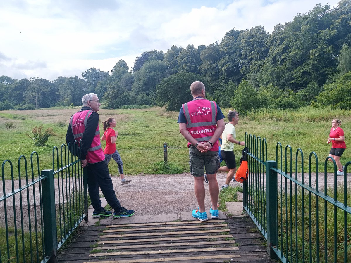 New Balls 🎾 please! And then ⚽️ balls!
The Runreport is published on this weekend of sport!
Click below ⬇️ 

parkrun.org.uk/wilmslow/news/…