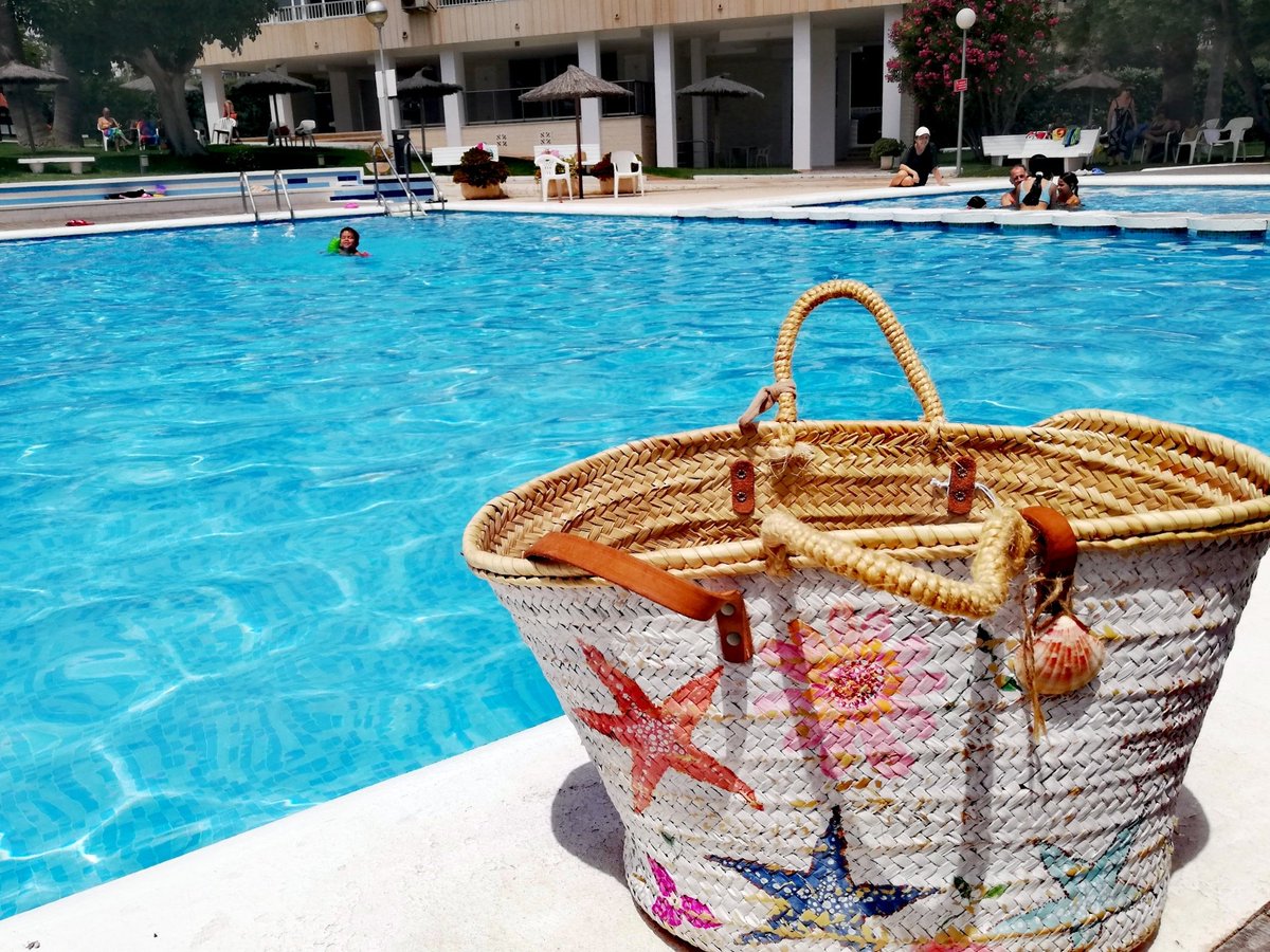 EmilyenParis3's tweet image. Piscineando...👙🕶️
#verano
#librando