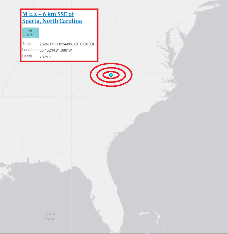 In2ThinAir's tweet photo. 🚨#BREAKING Weird "Arch" Earthquake Pattern Eastern United States! (Images below)
-Latest was a 2.2 at 6km Depth 
(Sparta North Carolina)
-According to community notes this is common but I don't care.
-Attached is a video from 1/17/22 I posted a while back showing a similar "Arch" or crescent earthquake event.
#Sparta #NorthCarolina  #Earthquake #Swarm