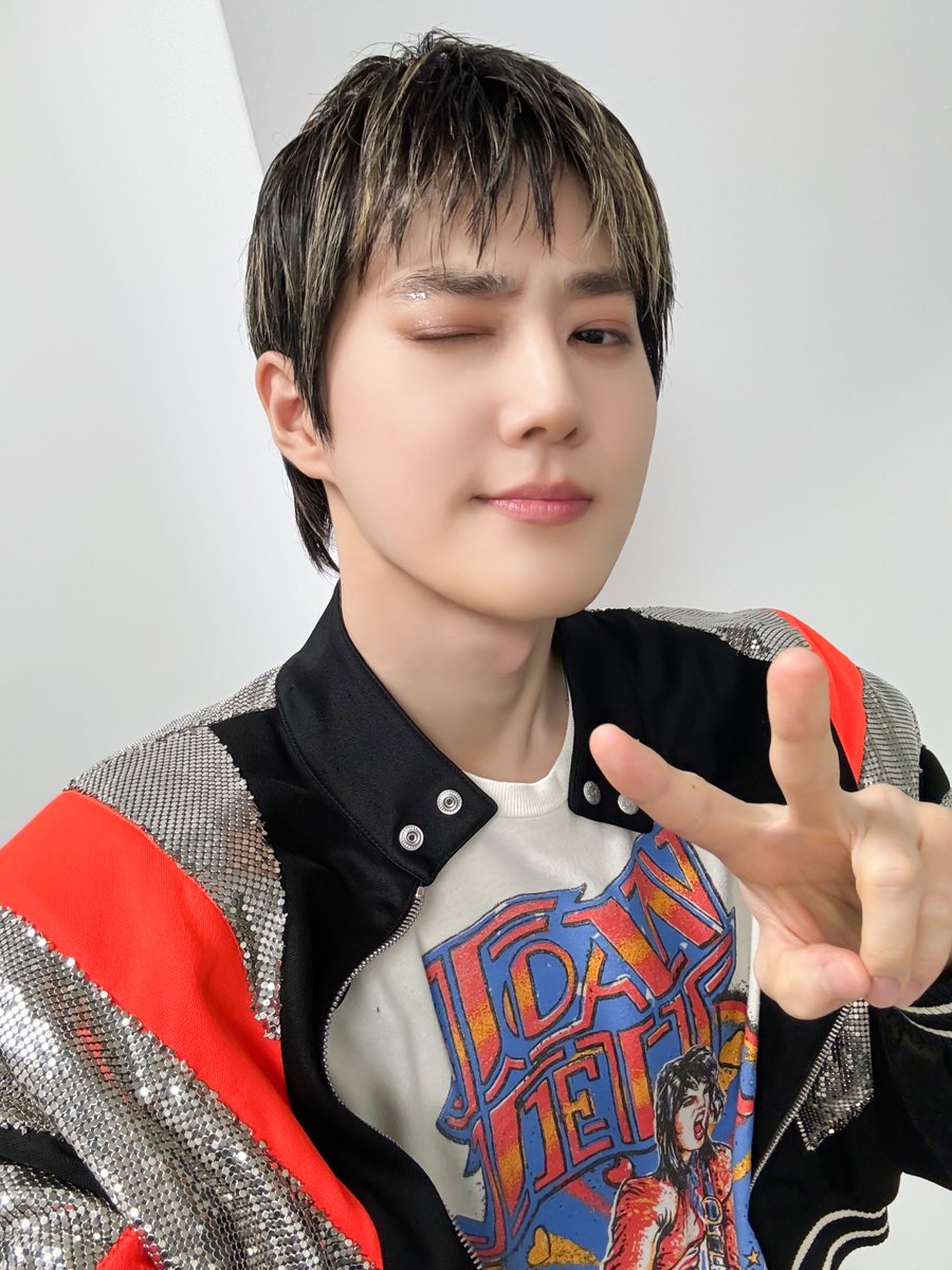 EXO-L과 Over and over again🤍

#SUHO #수호
#EXO #엑소 #weareoneEXO
#SUHOME #Taipei