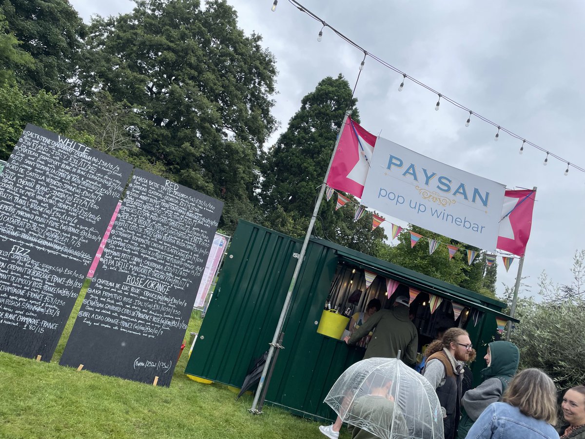 A.IdioTeQUe. tweet media