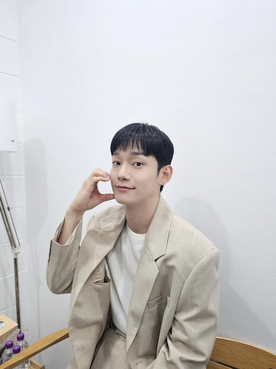 CHEN_INB100's tweet photo. #JDaily

🏠 2024.07.13
 '오늘 밤 문을 열면, 첸입니다' 오픈 스튜디오
 
#첸 #CHEN #DOOR #빈집 #Empty https://t.co/pzNk7R8fQP