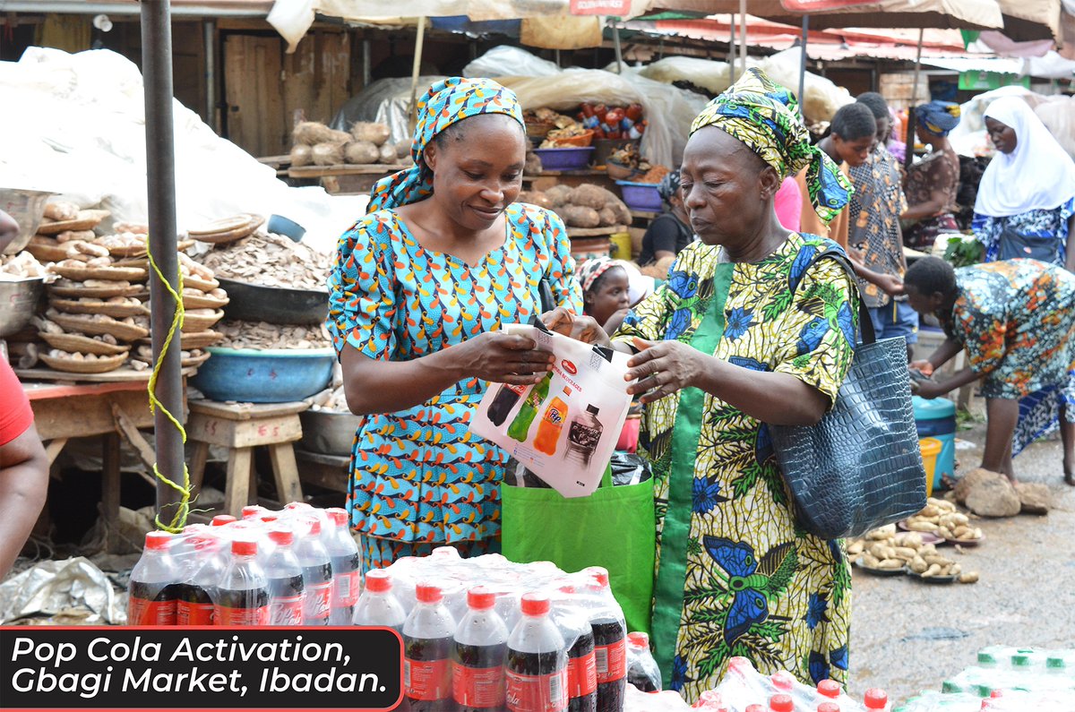 Ghadco_ng's tweet photo. Pop Cola is popping at Gbagi Market, Ibadan! Celebrate the Nigerian spirit with every sip. Available now! 

#chiamodmarketer 
#ghadco_ng 
#mamudabeverages 
#gbagimarket 
#PopCola 
#IbadanVibes 
#NigerianPride
Rema Kubwa Kano https://t.co/e2pDfcTayp