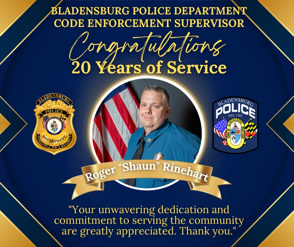 BladensburgPD's tweet photo. Join us is congratulating our @BladensburgPD Code Enforcement Supervisor Roger โShaunโ Rinehart for his 20 years of faithful and dedicated professional service to our @BladensburgMD Community!
#CodeEnforcement https://t.co/V2QnZAWZeY