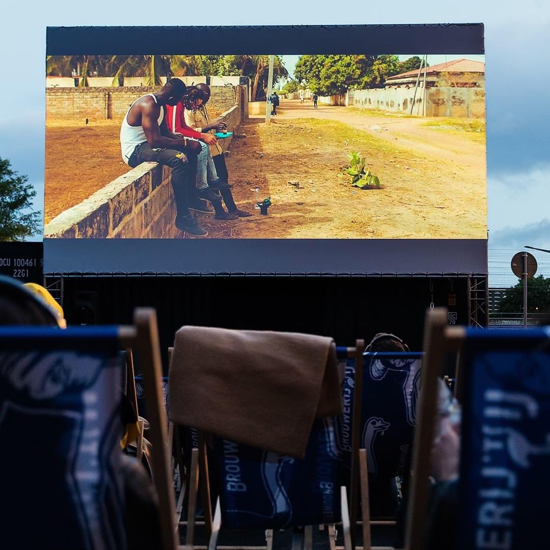 Studio411Gambia's tweet photo. Over the last two weeks- the lead actor of GFB @ceazarrr hosted an outdoor Cinema Screening of three films in Amsterdam at the Pakhuiz Zwiger! Africadelic and Yardvibes creating a platform for indepenedent filmmakers.π¬ππ½
#Cinema #Amsterdam #GiftsFromBabylon #Gambia #Studio411 https://t.co/r4pXH5BOMx