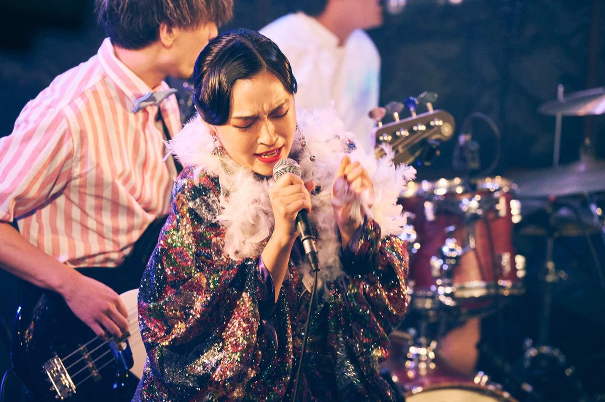 mujina_yochien's tweet photo. 昨日は貉幼稚園の記念すべき初ワンマンライブにお越しいただきありがとうございました‼️🦡🎉✨

配信チケットのアーカイブは
7/19（金）まで視聴可能ですので
見逃してしまった方は是非またと無いこの機会に見てください💁🥳✨

🔽配信チケットURL🎟️
https://t.co/68qJEOGuEr

#貉幼稚園ワンマン2024
#貉幼稚園　#mujinayochien
#篠原悠伸　#上川周作　#上川拓郎　#岡林愛　#二宮健