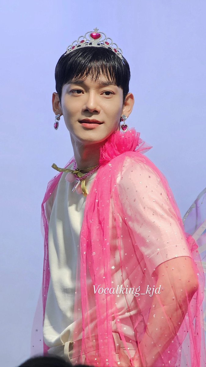 eriexol7777's tweet photo. پرنسس جدید دیزنی
Chen #CHEN #첸 @CHEN_INB100 @weareoneEXO @INB100_official https://t.co/zW0XWvIBFL