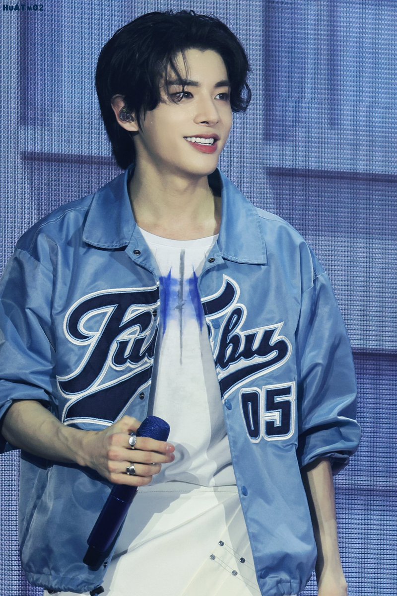 HuATm02's tweet photo. 240712
#JAKE #제이크
#ENHYPEN  #엔하이픈
#심재윤 #ジェイク https://t.co/3gXsRo0Fx9