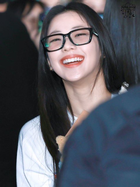 rukaloops's tweet photo. She has the prettiest smile ever #Ruka https://t.co/M3NkNnBiM3
