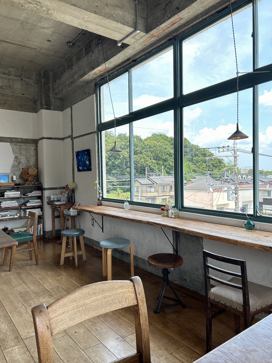 lazu_lizu's tweet photo. 公演前には同じ建物の二階にあるju-touさんへ☕️
またもや素敵な穴場スポット...
そしてアイスコーヒーが美味すぎる！
 #茨城県  #取手市  #jutou https://t.co/yRj5D7DEt0