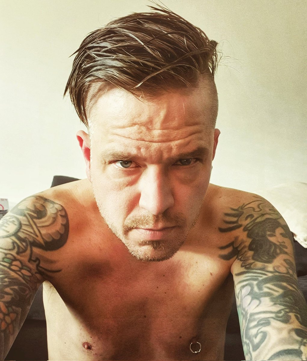 cosmicx666's tweet photo. Another day another dollar
#stackingmoney https://t.co/wZB3K7XNsU