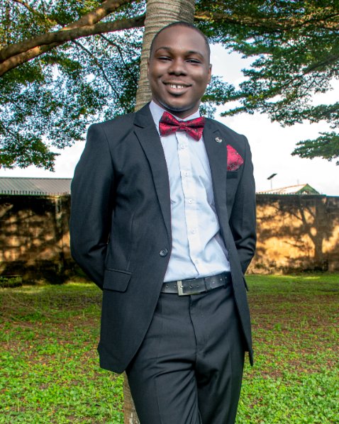 nifemiosakuade's tweet photo. Now Dr. Osakuade OW, MBBS Ibadan with Distinction! 🎊
(in Psychiatry)🙃

I was inducted into the Medical Profession today 💫
The end of over 7 years in the College of Medicine, University of Ibadan

Glory be to God! https://t.co/MeHHphBbms
