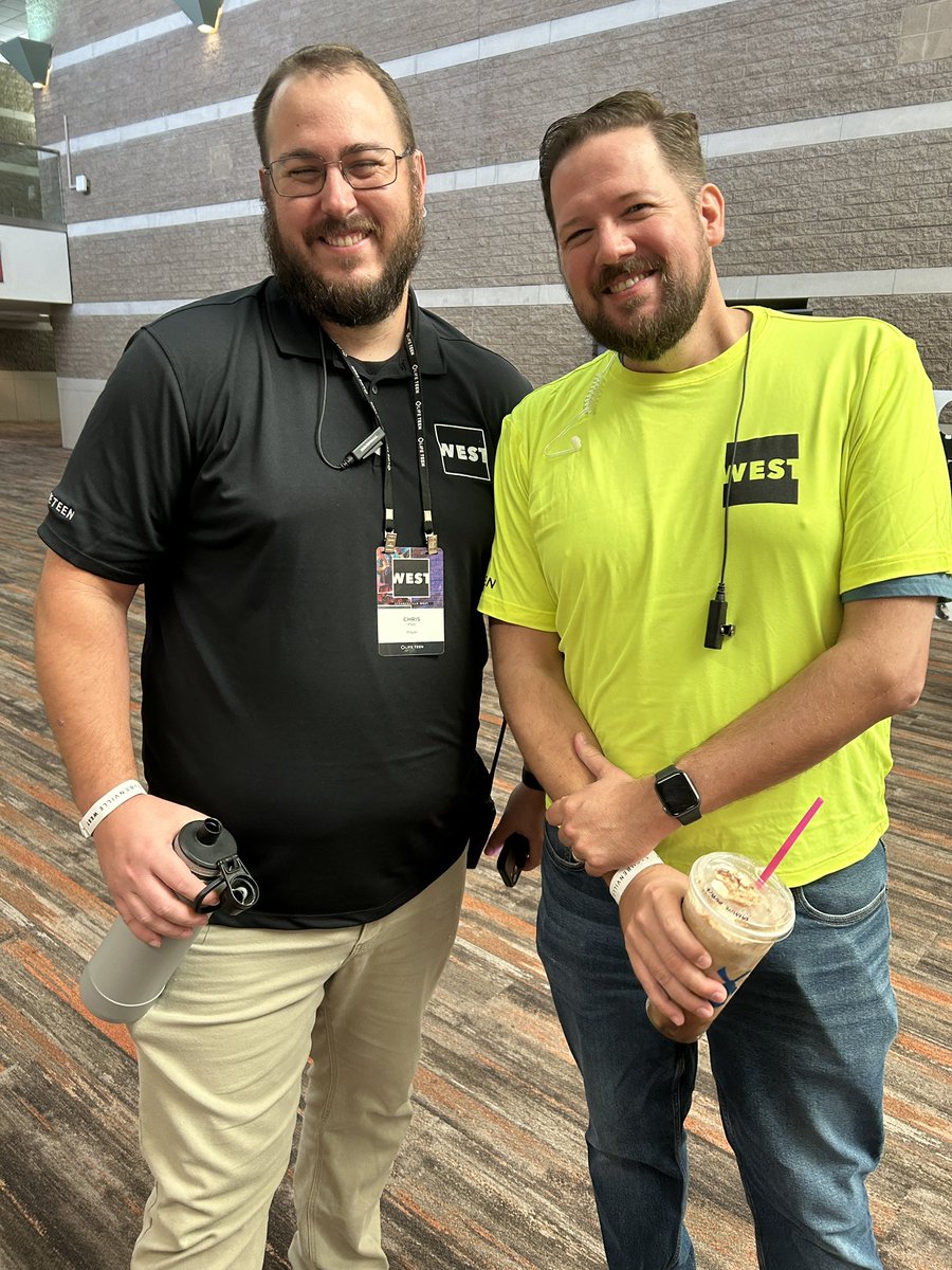 SaintAnnDC's tweet photo. Prayer Team volunteer at the Steubenville West conference. She walked in at the exact right time to say a prayer with someone truly in need at the doors to the Conference. “I wasn’t late. Holy Spirit time!”

2,000 teens are here praising the Lord! 300 already went to confession. https://t.co/oVExT93ouH