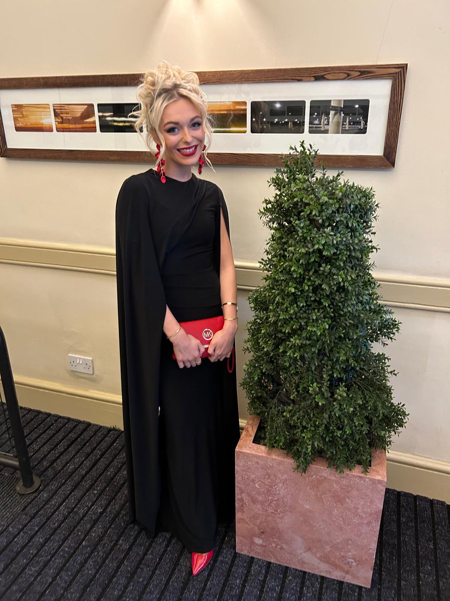 It's all smiles on the Radio Times Soap Awards red carpet ✨

Wish us luck 🤞

<a href="/RadioTimes/">Radio Times</a> #Corrie <a href="/ITV/">ITV</a>