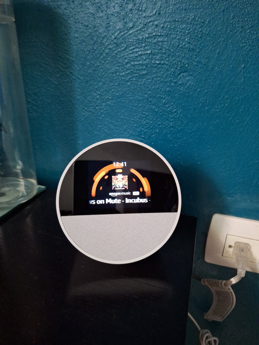 _Novak's tweet image. Ya tengo mi #EchoSpot 😍😍😍😍