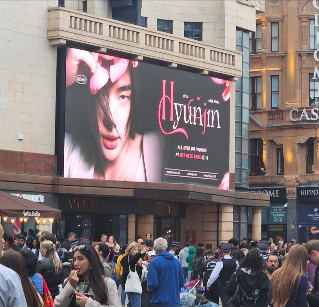 Chloe May Reacts ⅞ SEEING BTS & Meeting PPW & JD tweet media