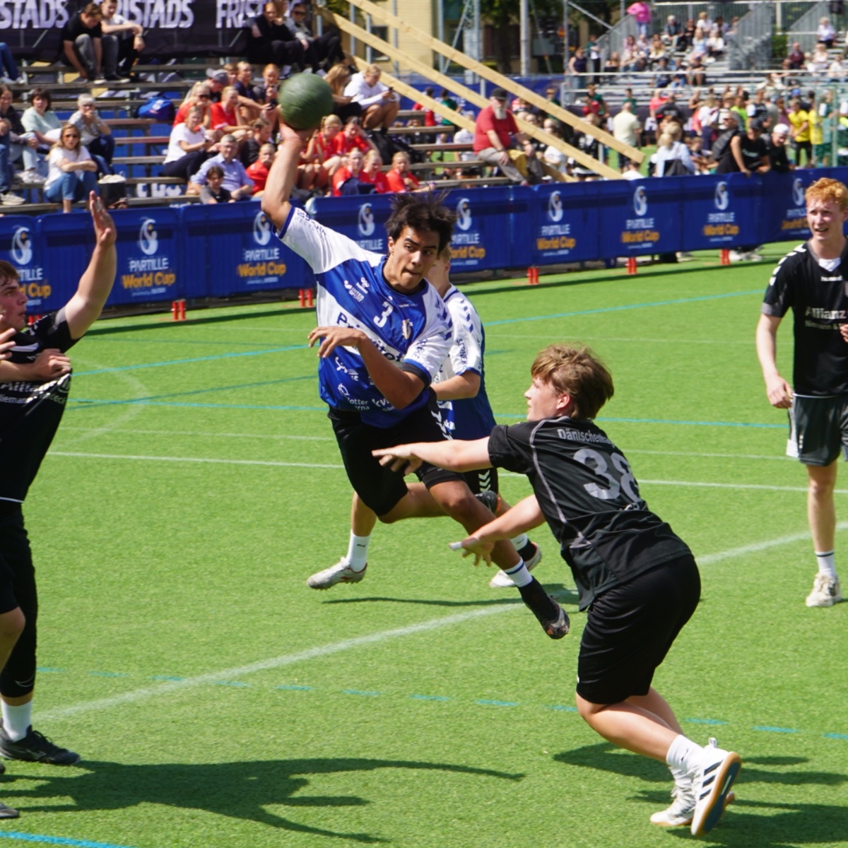 partille_cup's tweet photo. Last week brought so much action 🤾🔥
#partilleworldcup #partilleworldcup2024 https://t.co/QHLOP8nMGu