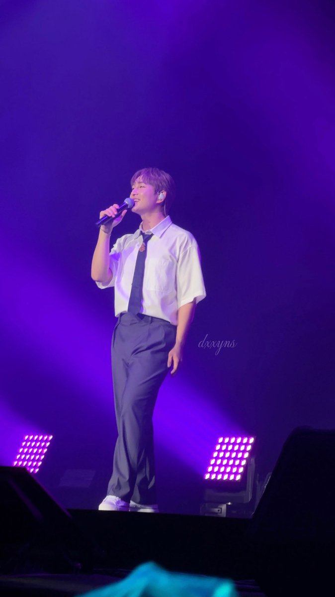 dxxyns's tweet photo. 240713 ONEW <GUESS ! > FANMEETING IN TAIWAN

진기야 노래해줘서 진짜 고마워🩵 사랑해~
#ONEW #ONEW_GUESS #온유 https://t.co/saJIsuVRYv